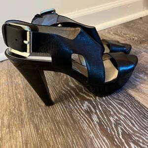 Michael Kors Leather Platform Black Leather Sandals Size 9